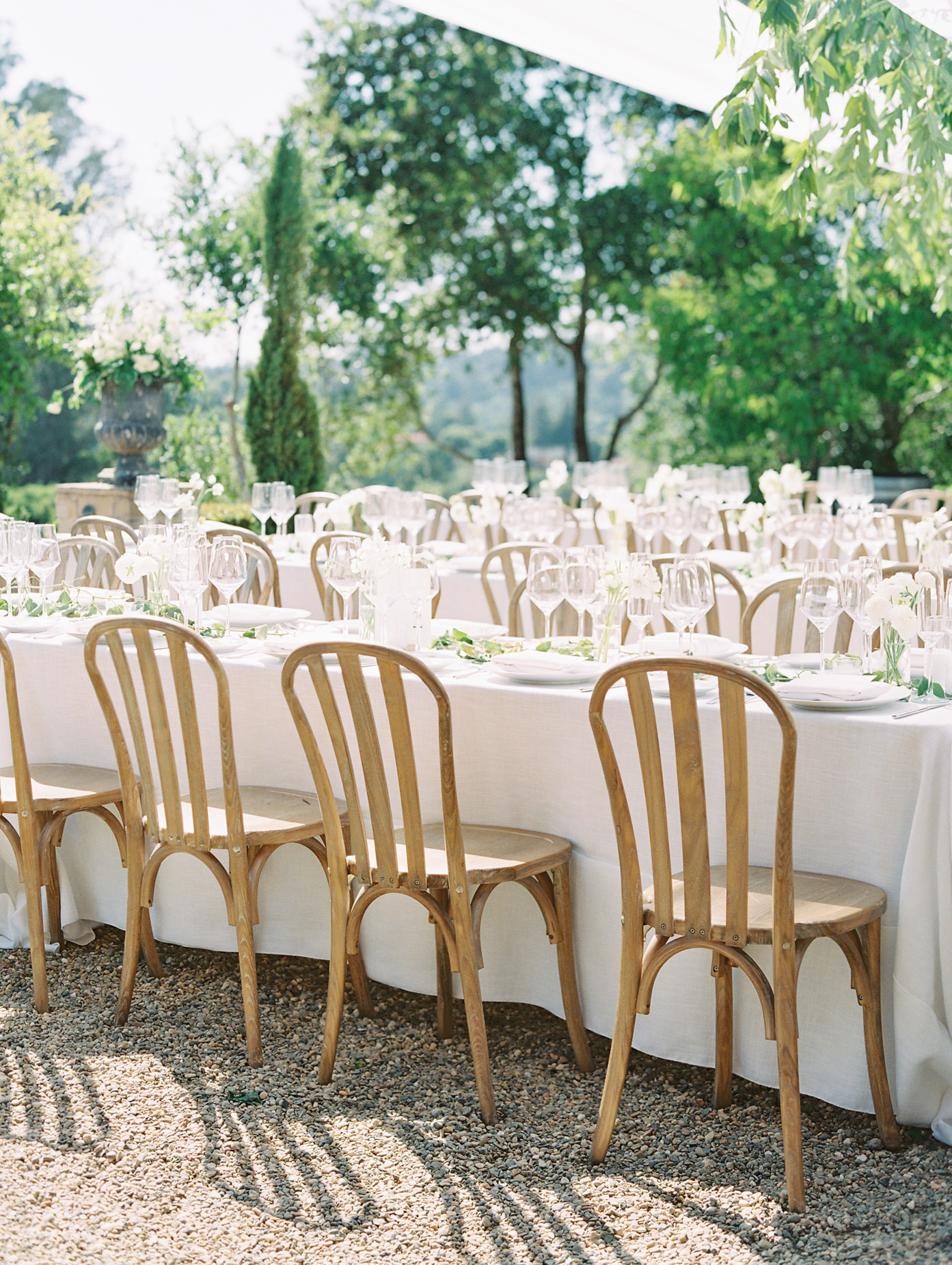 Stunning wedding tables at Wedding in The Rolling Hills of Aptos 